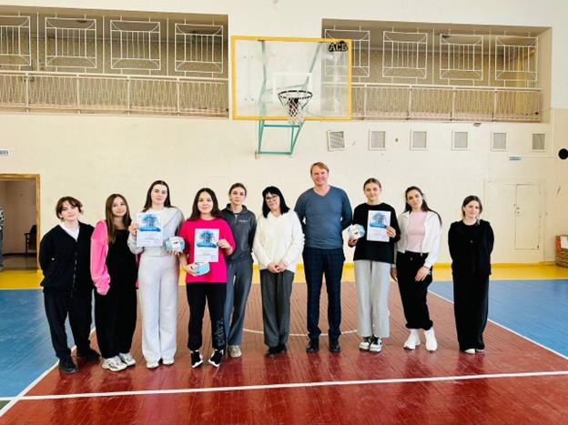 Спортивный конкурс «Девушки в движении»: праздник силы, грации и командного духа к 8 Марта