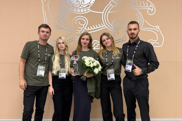 Участие активистов Института экономики и управления во Всероссийском форуме «Все для Победы»