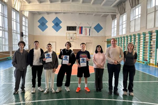 Спортивно интеллектуальный конкурс «А ну ка, парни!» прошёл в Институте экономики и управления