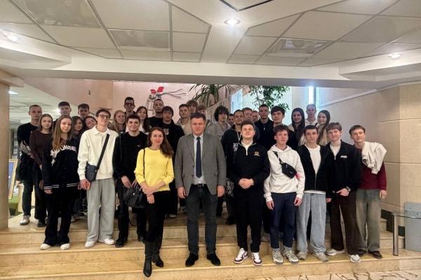 Час истории «Мы – часть большой страны!», приуроченный ко Дню воссоединения Крыма с Россией